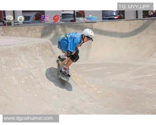 聚焦滑板文化成都滑板队的技术探讨与发展之路 聚焦滑板文化成都滑板队的技术探讨与发展之路