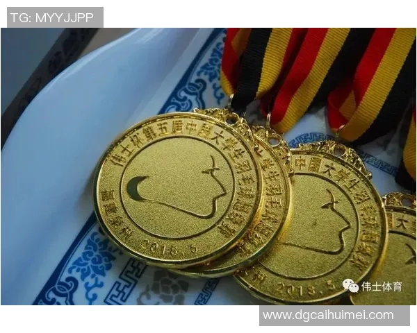 广州羽毛球队与武汉羽毛球队赛后复盘分析意识与战术的较量