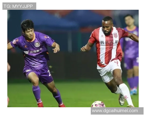 成都篮球队在城市联赛中以57分稳居积分榜首位展现强劲实力