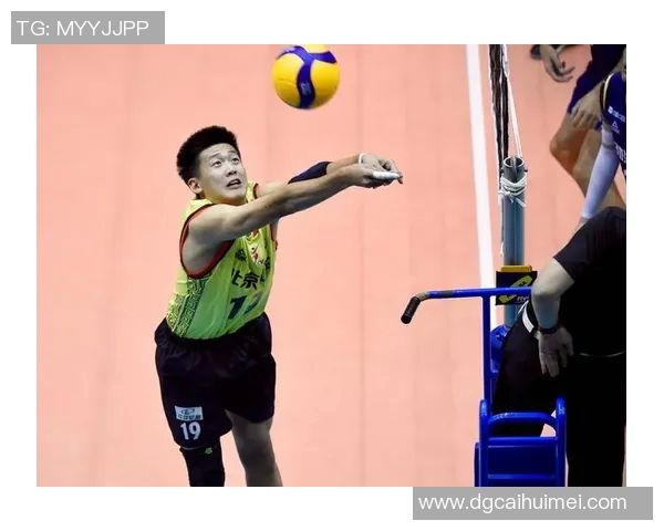 深入分析北京排球队的进攻战术与策略演变探讨