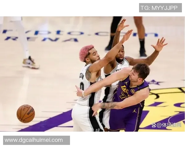 热火与湖人激战回顾2018年12月11日精彩瞬间全场录像分析