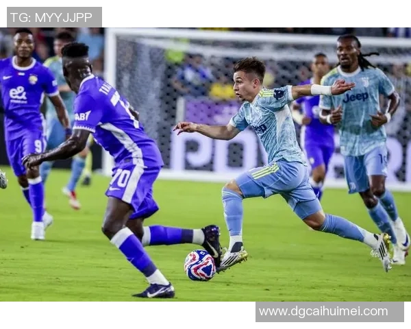 热身赛精彩对决墨西哥与韩国球队争锋相对展现足球魅力