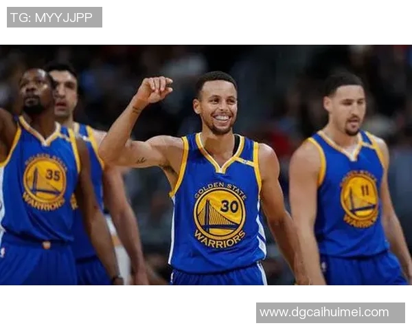 足球安南与汉密尔顿的精彩对决揭示了球队实力与战术的较量