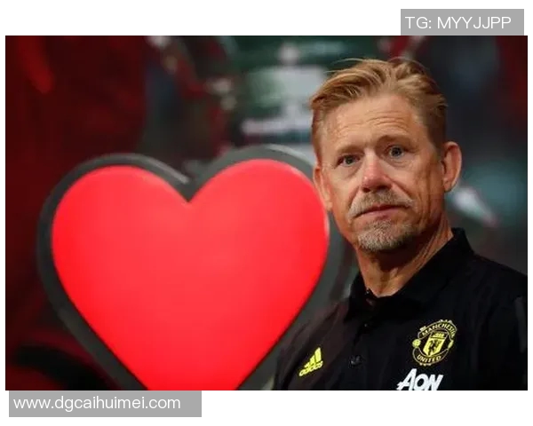 谢什科的传奇人生与足球生涯探秘：从草根到顶尖球星的奋斗历程