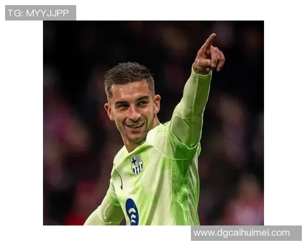 费兰托雷斯的崛起之路：从青训小将到世界足球新星的精彩历程