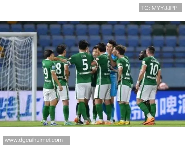 篮网与公牛激战301场赛季关键对决引发球迷热议 篮网与公牛激战301场赛季关键对决引发球迷热议