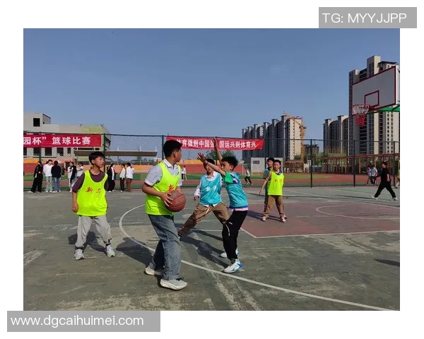 马尚布鲁克斯的篮球传奇之路与他对中国篮球的深远影响 马尚布鲁克斯的篮球传奇之路与他对中国篮球的深远影响