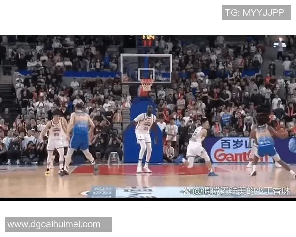 美国明星队与新疆男篮激战正酣谁能在这场对决中笑到最后